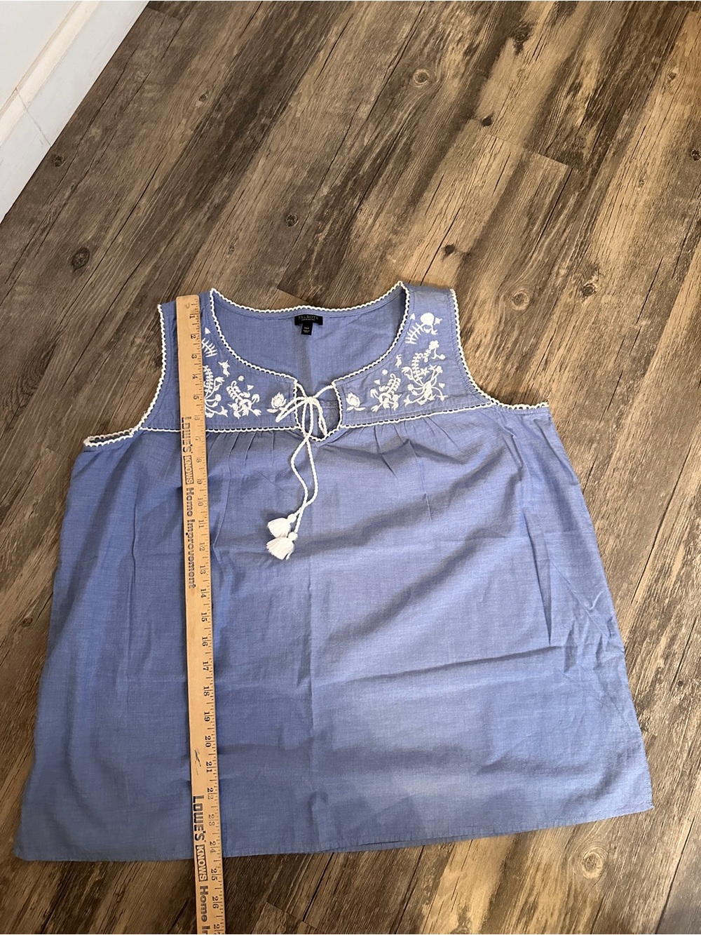 Talbots Light Blue‎ Sleeveless Embroidered Tie-Front Tank xlp - Picture 9 of 12